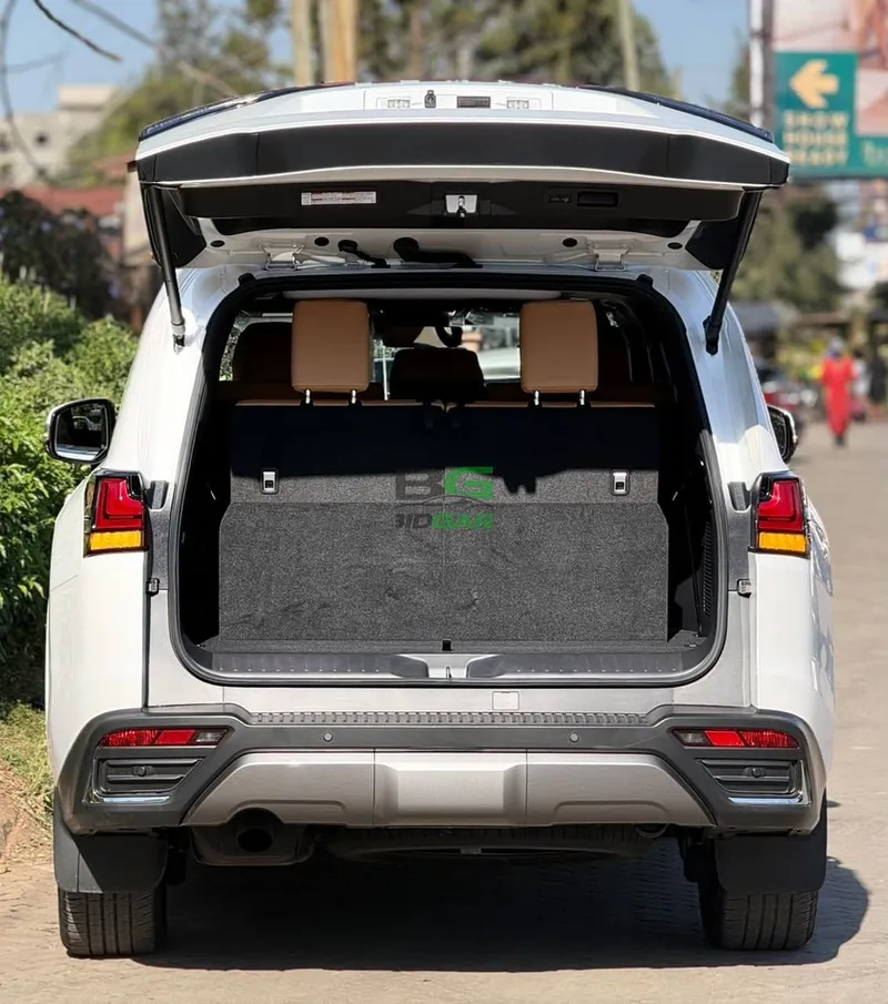 2022 Lexus LX600 3.5L Petrol SUV, photo 5