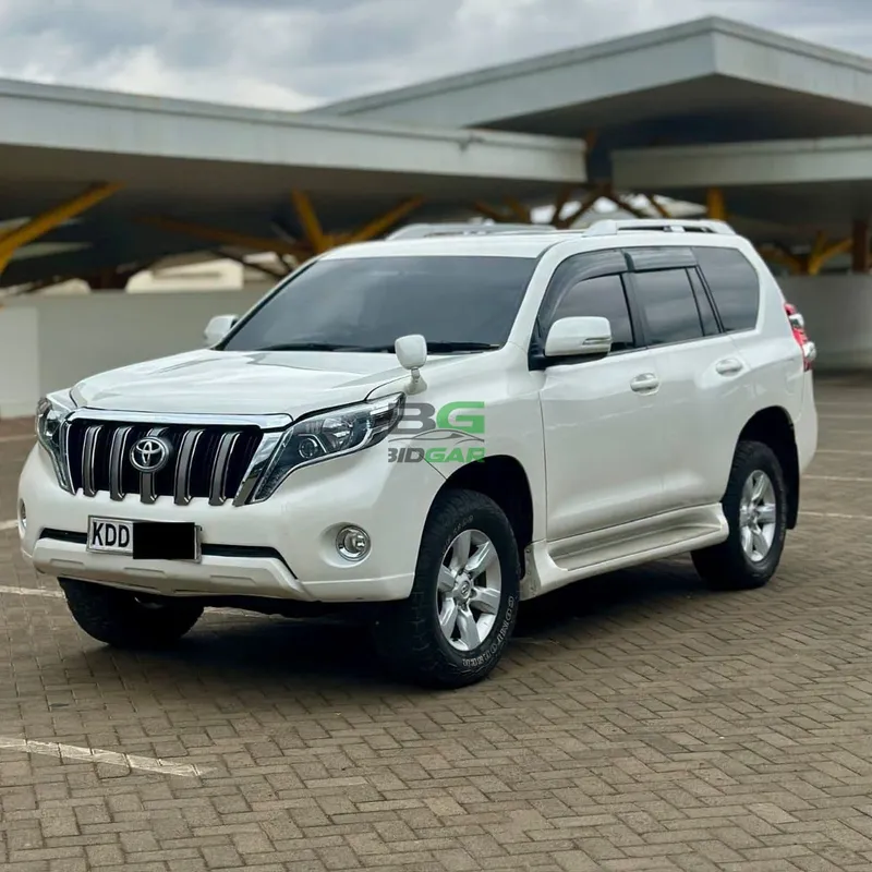 2014 Toyota Land Cruiser Prado J150 2.7L Petrol SUV, photo 2