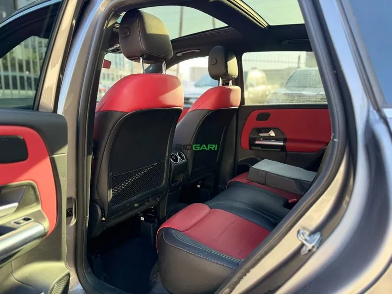 2019 Mercedes-Benz B180 AMG-LINE 1.4L Petrol Hatchback, photo 6