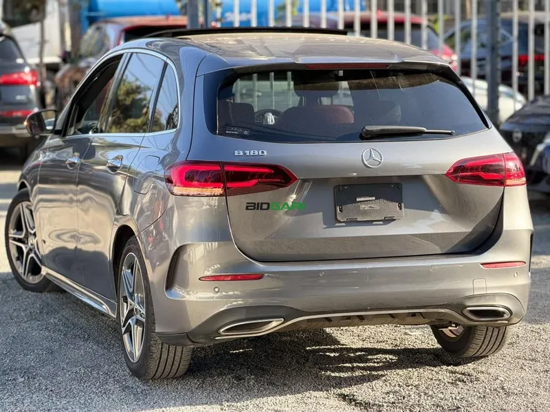 2019 Mercedes-Benz B180 AMG-LINE 1.4L Petrol Hatchback, photo 4