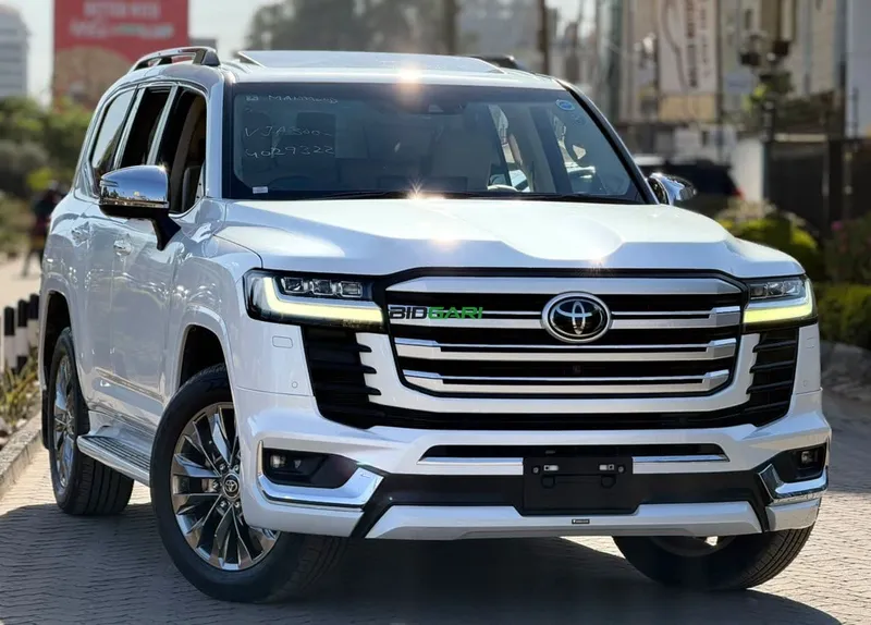 2022 Toyota Land Cruiser 300 ZX
