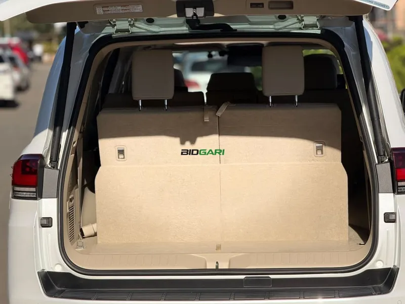 2022 Toyota Land Cruiser 300 ZX 3.5L Petrol SUV, photo 10