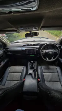 2016 Toyota Hilux 2.4L Diesel Pickup, photo 5