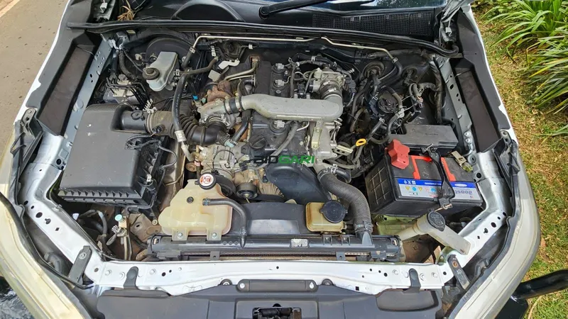 2016 Toyota Hilux 2.4L Diesel Pickup, photo 9