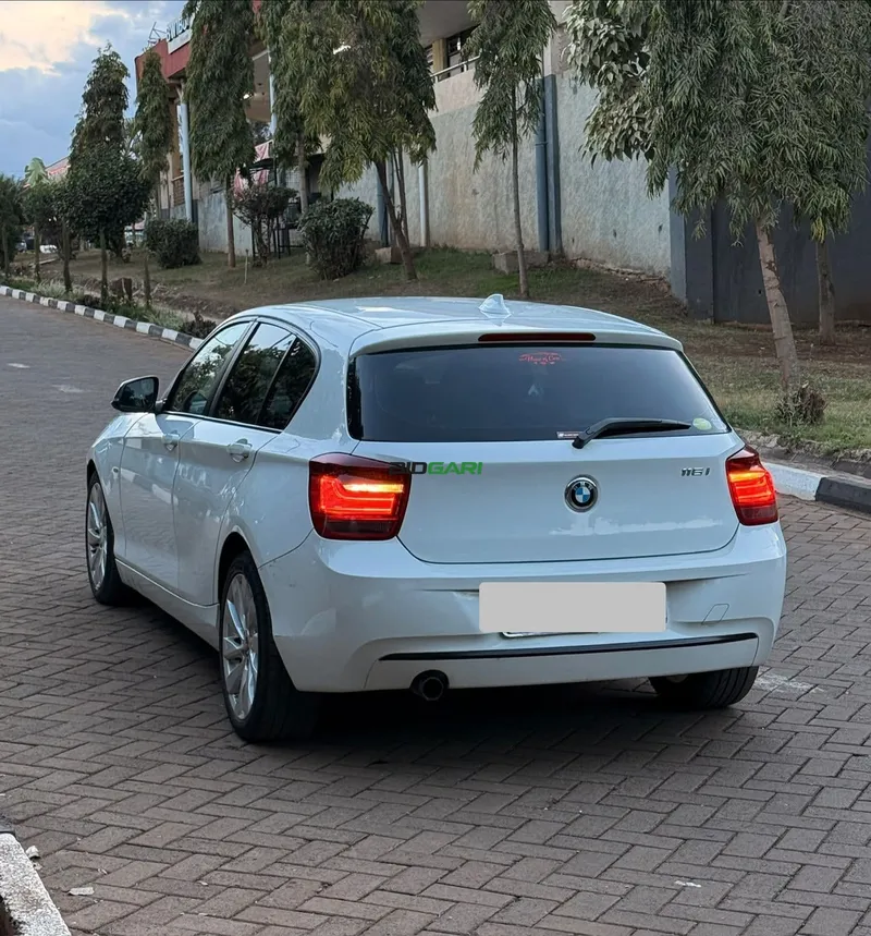 2012 BMW 116i 1.6L Petrol Hatchback, photo 5