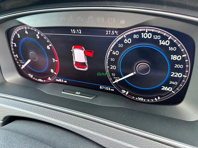 2019 Volkswagen Golf MK7.5 1.4L Petrol Hatchback, photo 5