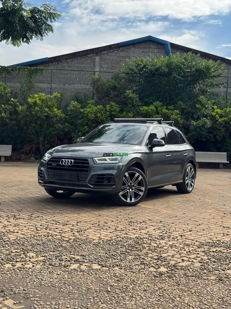 2018 Audi SQ5 3L Petrol SUV, photo 2