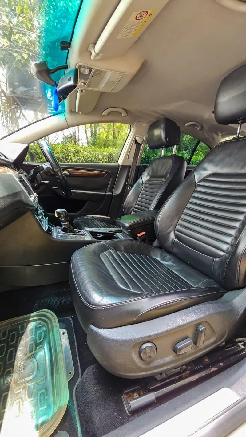 2011 Volkswagen Passat TSI 1.4L Petrol Sedan, photo 8