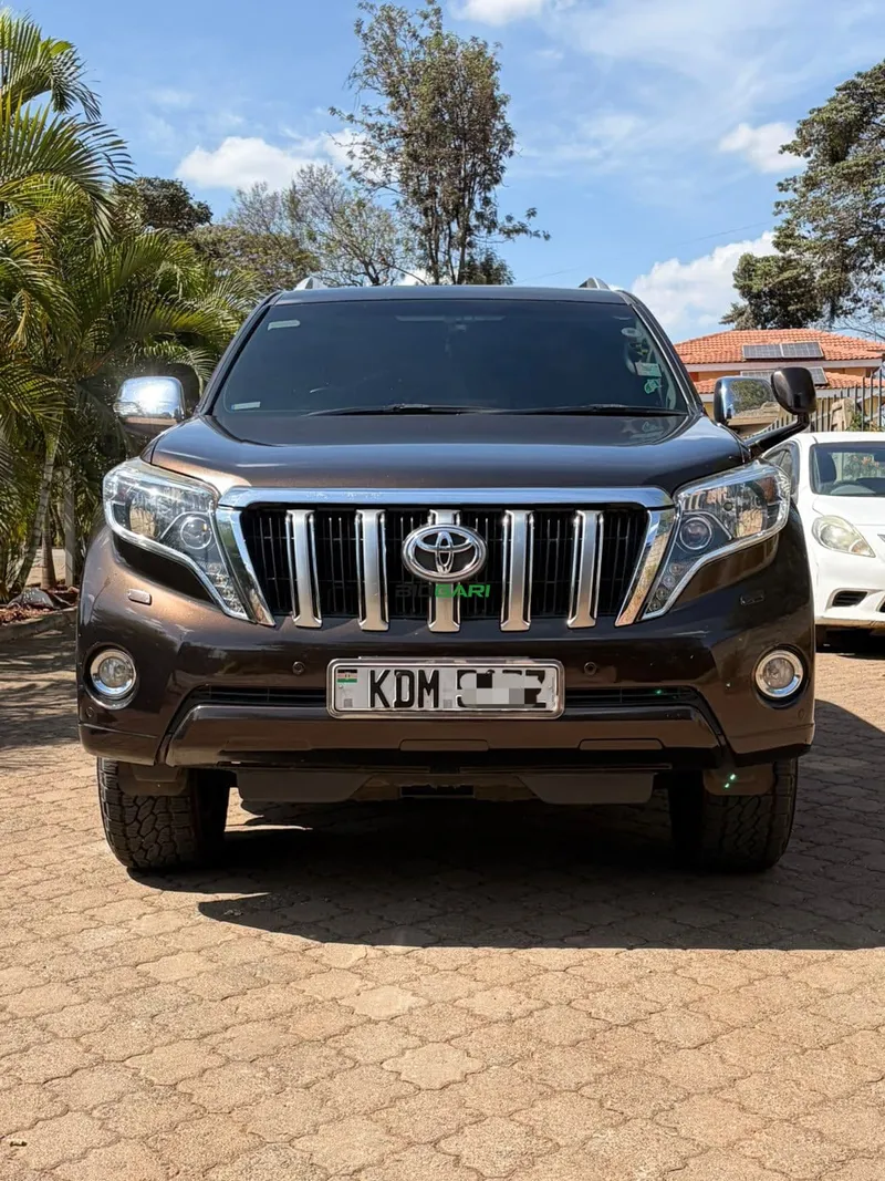 2017 Toyota Land Cruiser Prado J150 TX-L 2.7L Petrol SUV, photo 2