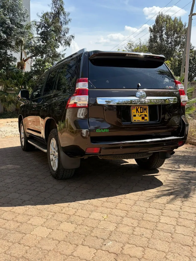 2017 Toyota Land Cruiser Prado J150 TX-L 2.7L Petrol SUV, photo 4