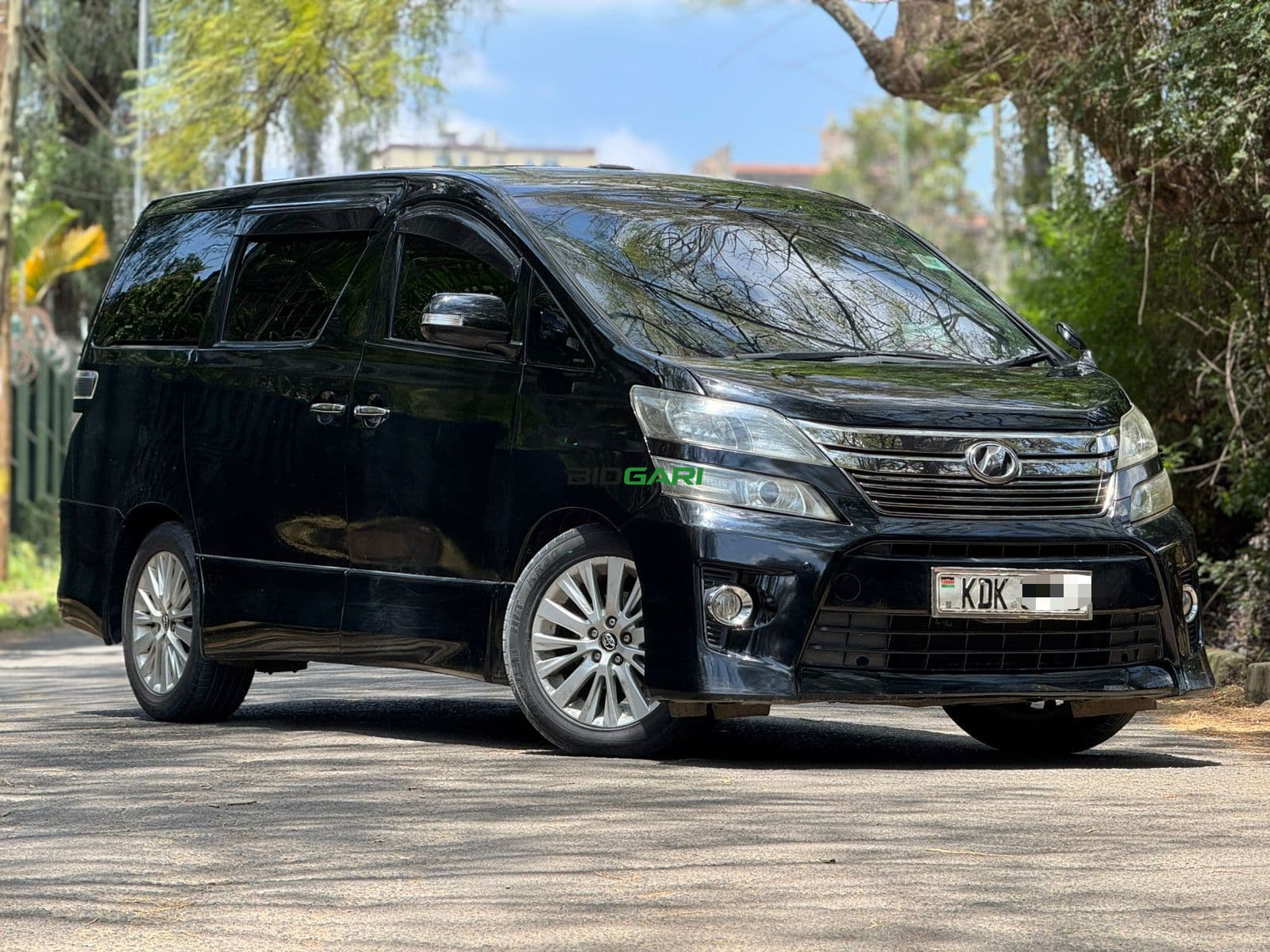 2014 Toyota Vellfire