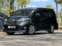 2014 Toyota Vellfire 2.5L Petrol MPV, photo 2