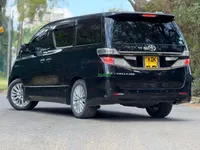 2014 Toyota Vellfire 2.5L Petrol MPV, photo 3