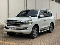 2016 Toyota Land Cruiser 200 ZX 4.6L Petrol SUV, photo 3