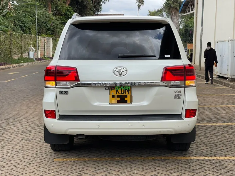 2016 Toyota Land Cruiser 200 ZX 4.6L Petrol SUV, photo 5