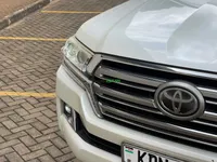 2016 Toyota Land Cruiser 200 ZX 4.6L Petrol SUV, photo 8