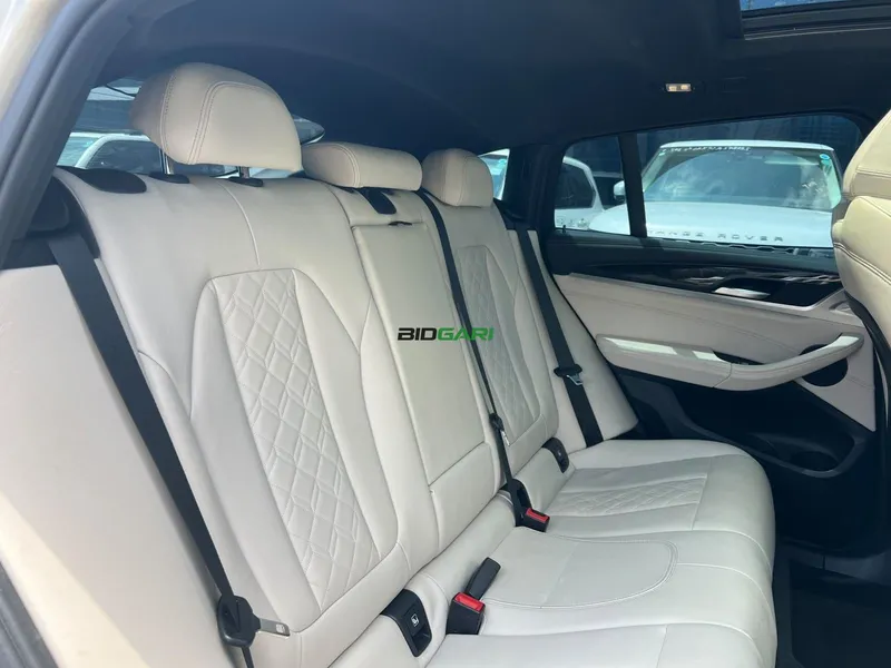 2019 BMW X4 M40i 3L Petrol Coupe, photo 5