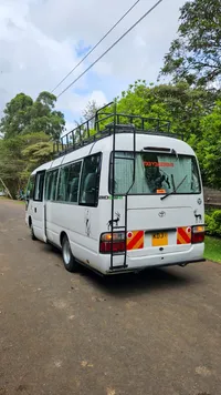 2014 Toyota Coaster 4L Diesel Bus, photo 3