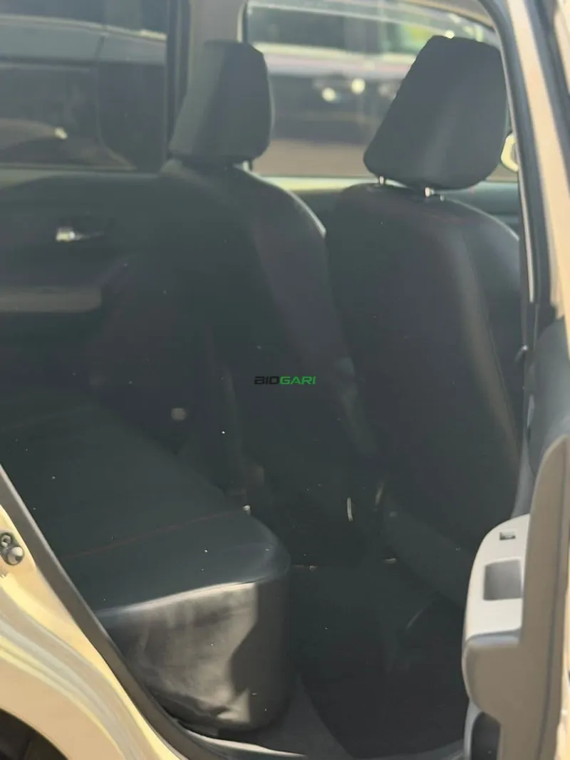 2017 Dihatsu Boon Passo 1L Petrol Hatchback, photo 10