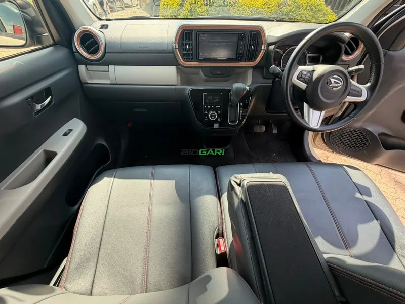 2017 Dihatsu Boon Passo 1L Petrol Hatchback, photo 4