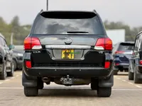 2016 Toyota Land Cruiser VX-R 4.5L Diesel SUV, photo 3