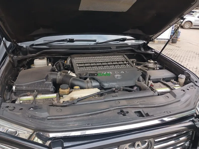 2014 Toyota Land Cruiser V8 SAHARA 4.5L Diesel SUV, photo 8