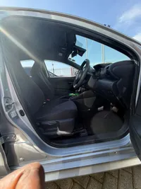 2020 Toyota Yaris Hybrid 1.5L Petrol Hatchback, photo 9