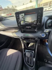 2020 Toyota Yaris Hybrid 1.5L Petrol Hatchback, photo 6