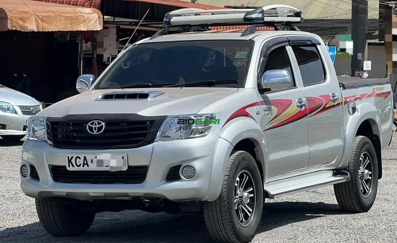 2007 Toyota Hilux 3L Diesel Pickup, photo 2