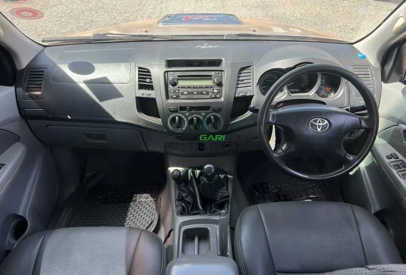 2007 Toyota Hilux 3L Diesel Pickup, photo 6