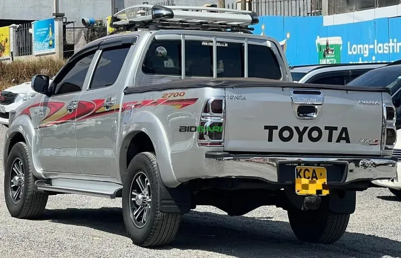 2007 Toyota Hilux 3L Diesel Pickup, photo 4