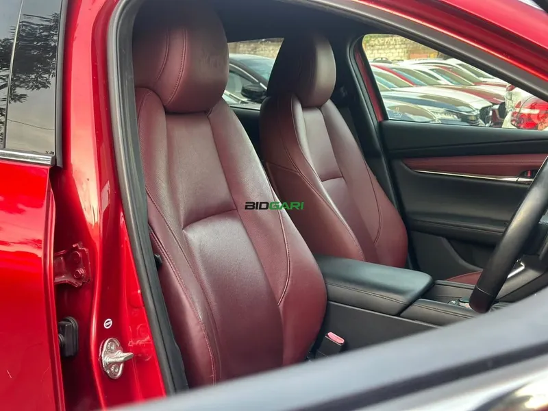 2019 Mazda 3 2L Petrol Hatchback, photo 7