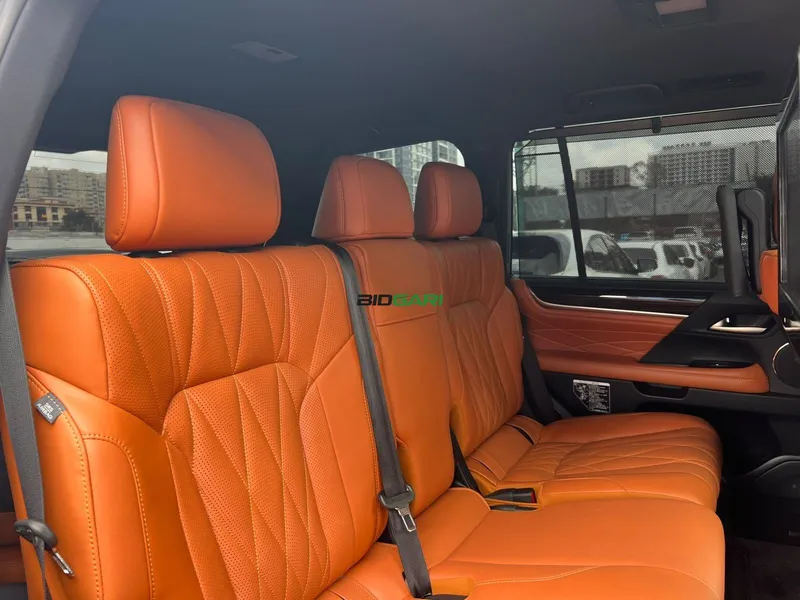2019 Lexus LX 570 5.7L Petrol SUV, photo 6