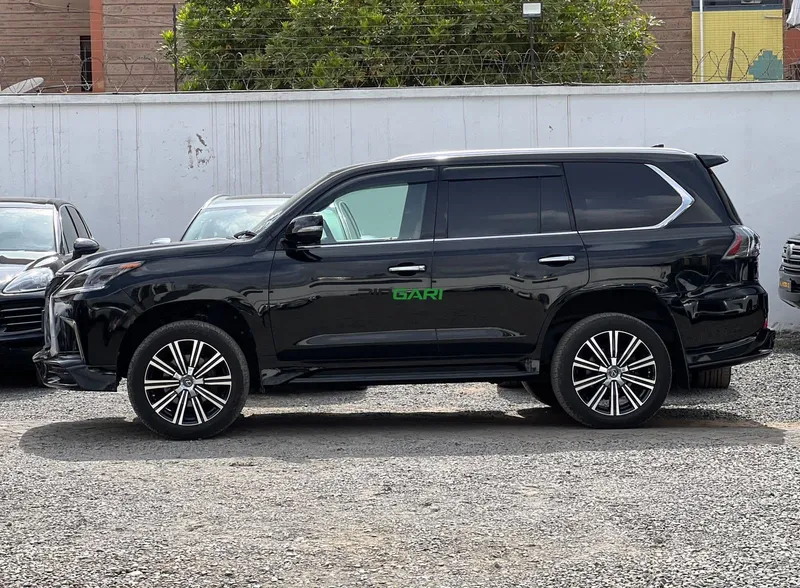 2019 Lexus LX 570 5.7L Petrol SUV, photo 4