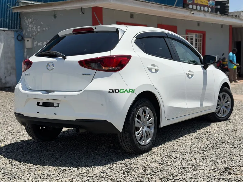 2019 Mazda 2 1.5L Petrol Hatchback, photo 3